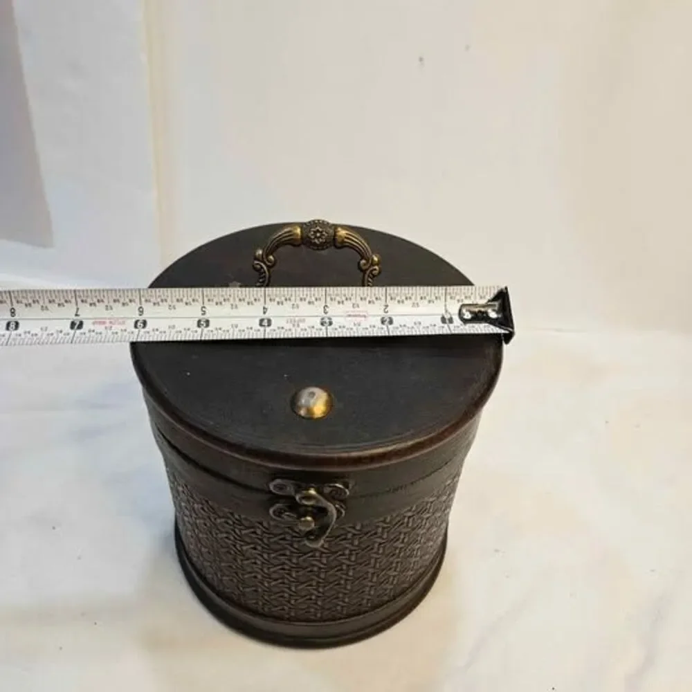 Vintage Style Round Decorative Storage Box